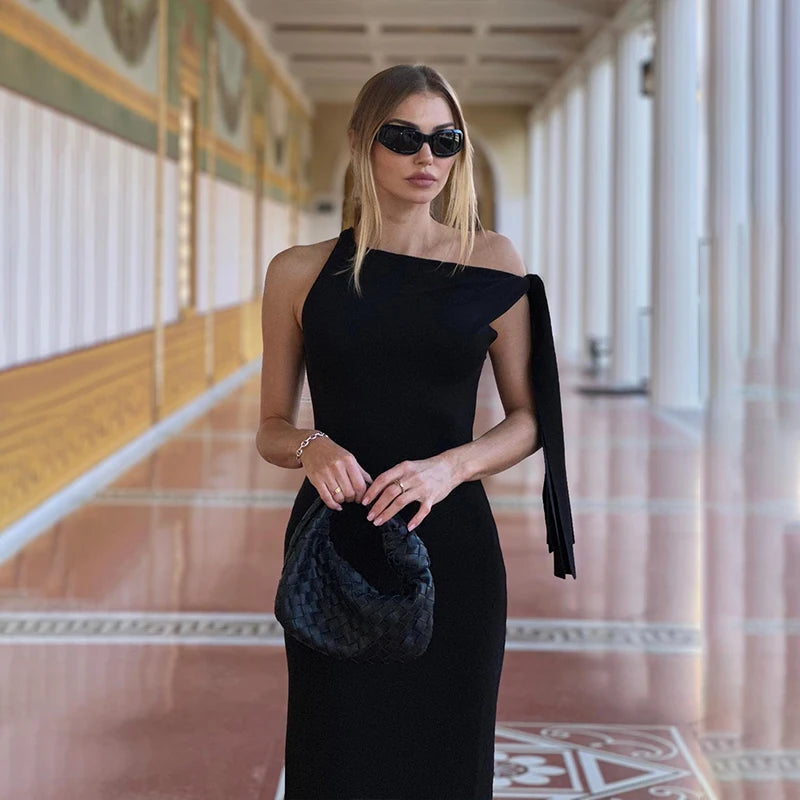 VICTORIA MAXI DRESS