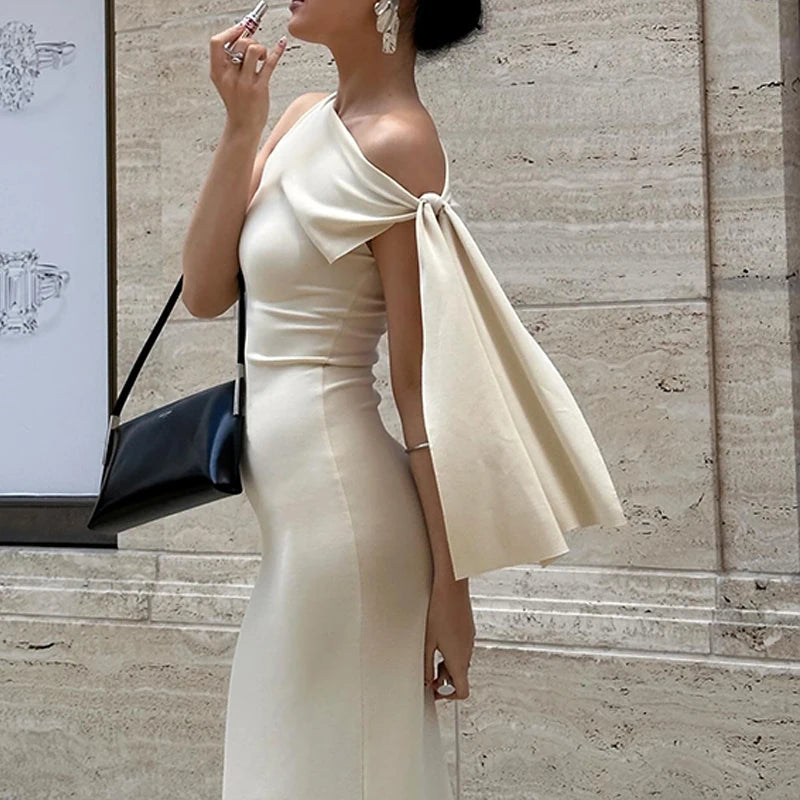 VICTORIA MAXI DRESS
